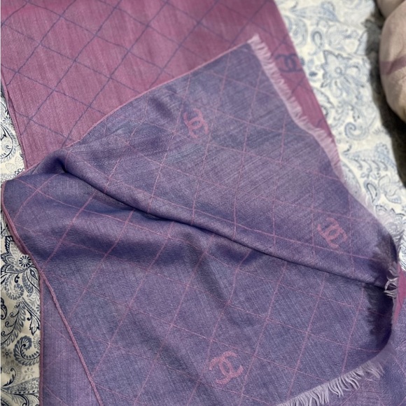 CHANEL Purple and Light blue 
CASHMERE SCARF - Picture 6 of 12